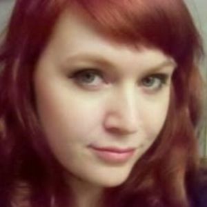 Meet your Posher, Hilary